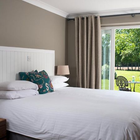Crouchers Hotel Чичестер Экстерьер фото
