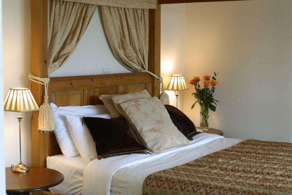 Crouchers Hotel Чичестер Экстерьер фото