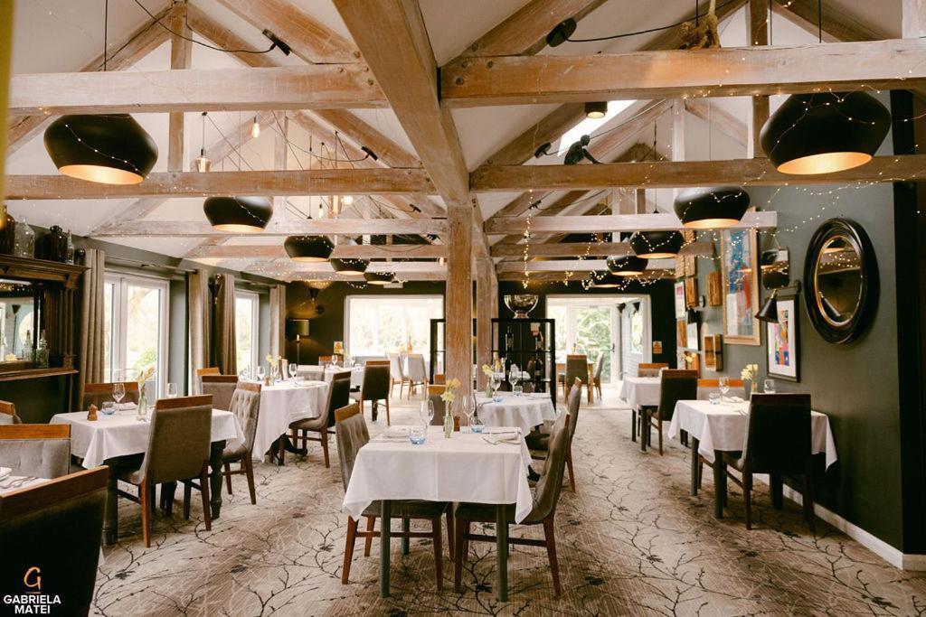 Crouchers Hotel Чичестер Экстерьер фото